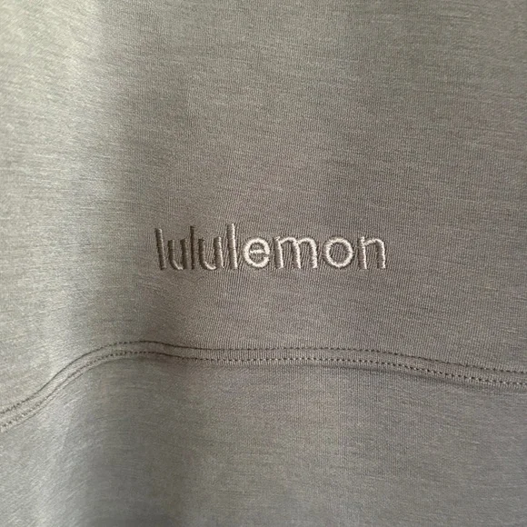 Lululemon get centered crop hoodie size 8 - Picture 4 of 4